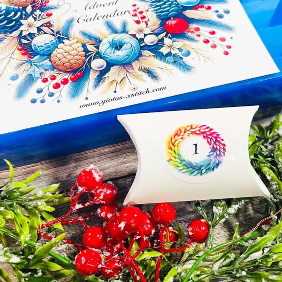 Coffret calendrier de l'Avent au point de croix 2025