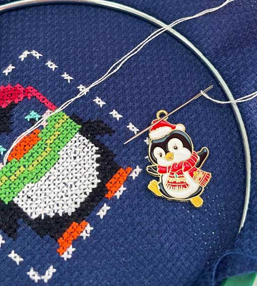 Penguin needle minder - 1