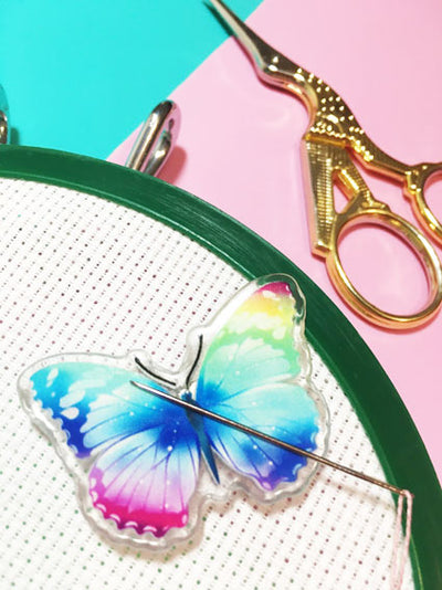 Schmetterlingsnadelhalter